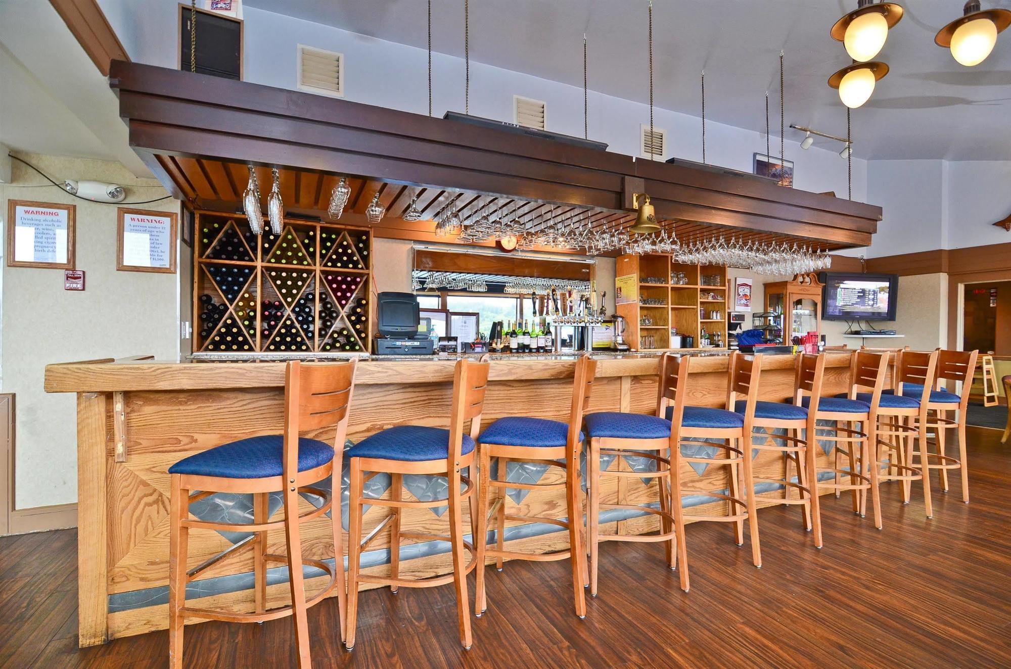 Best Western Kodiak Inn & Convention Center Ресторан фото